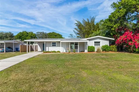 3751 Helene Street Sarasota FL 34233