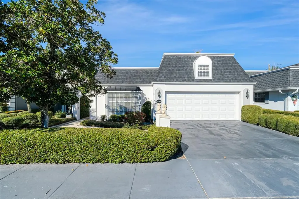 2049 N Countryside Circle Orlando FL 32804