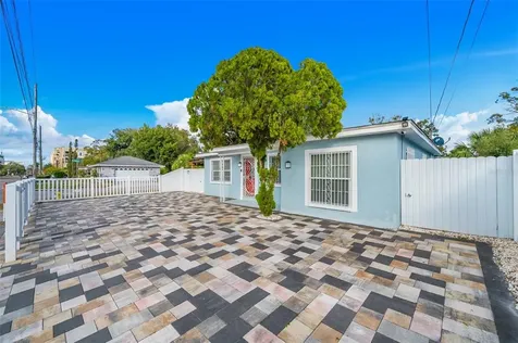 1407 N Lois Avenue Tampa FL 33607