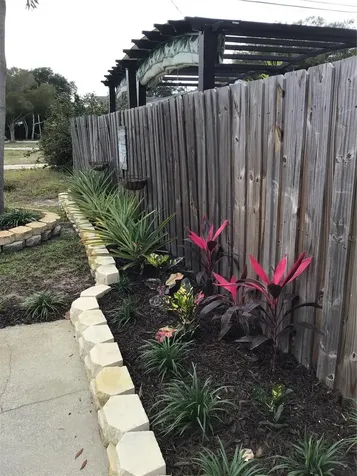 6200 51st Terrace N St Petersburg FL 33709