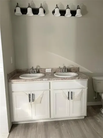 712 Pear Street Lakeland FL 33815