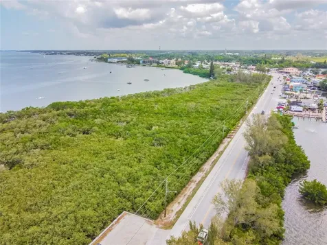 1250 Beach Road Englewood FL 34223