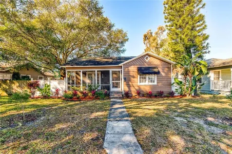 810 28th Street N St Petersburg FL 33713