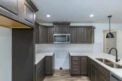 8715 N Greenwood Avenue Tampa FL 33617