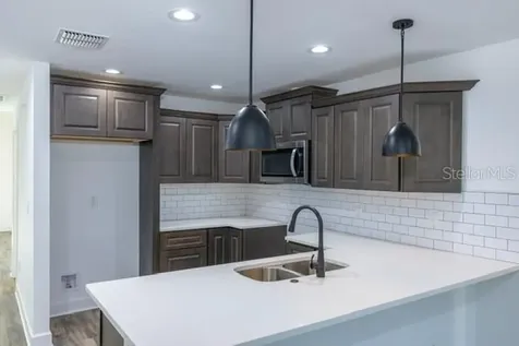 8715 N Greenwood Avenue Tampa FL 33617