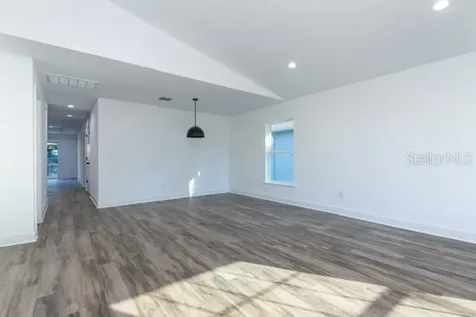 8715 N Greenwood Avenue Tampa FL 33617