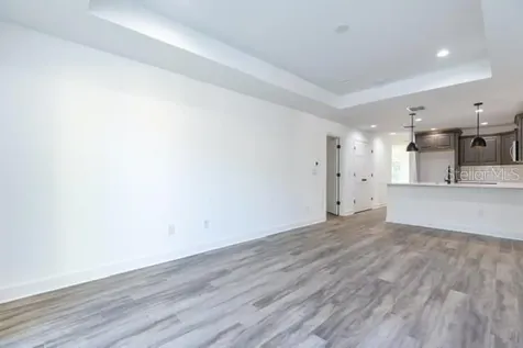 8715 N Greenwood Avenue Tampa FL 33617