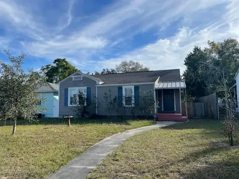 450 29th Avenue N St Petersburg FL 33704