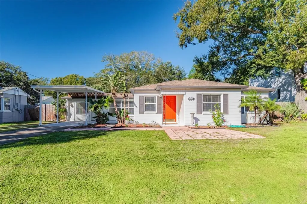 6213 S Kelly Road Tampa FL 33611