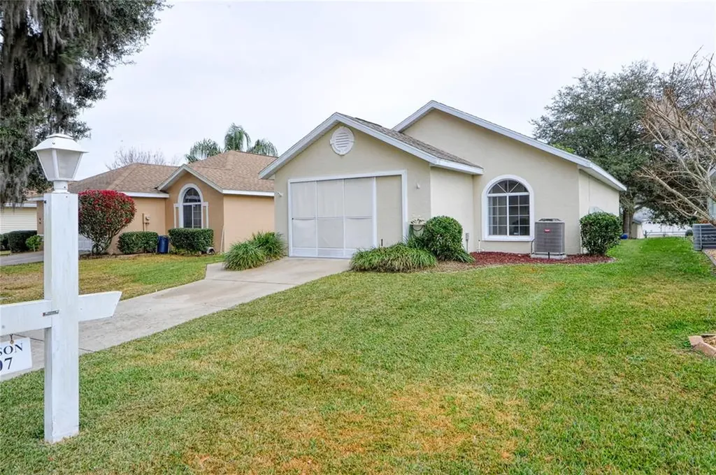 1907 NW 50th Circle Ocala FL 34482