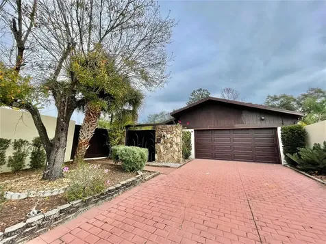 5016 Paloma Drive Tampa FL 33624