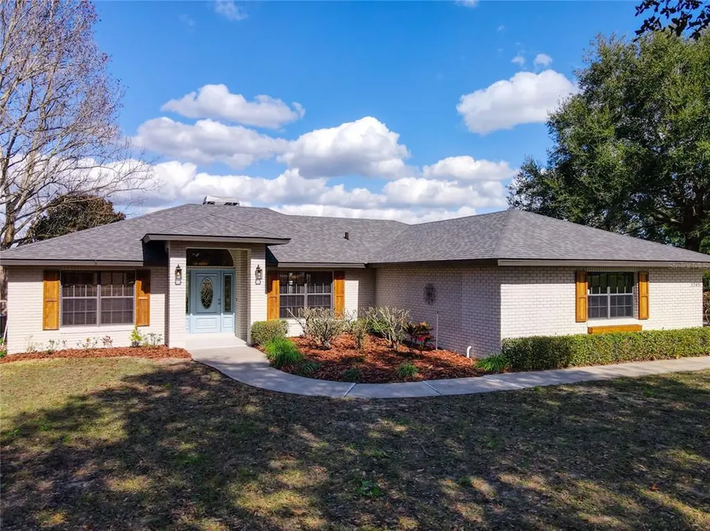 3245 Thomas Cove Drive Groveland FL 34736