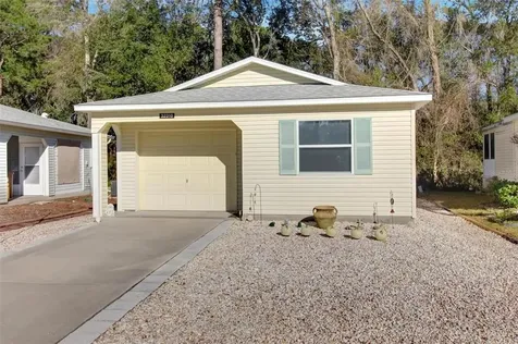 32310 Oak Park Drive Leesburg FL 34748