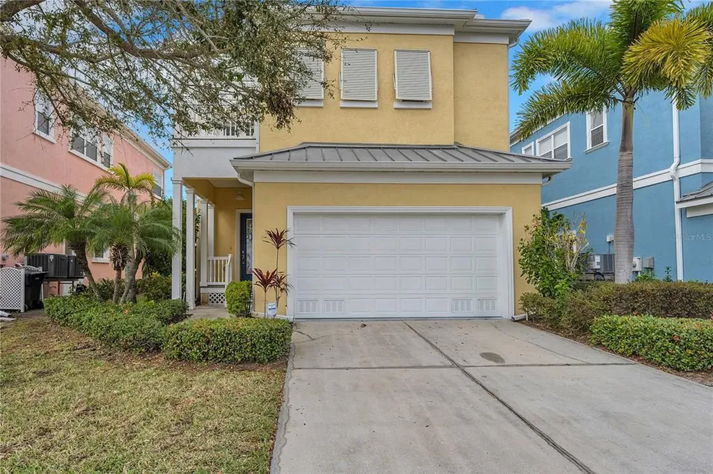 6535 Simone Shores Circle Apollo Beach FL 33572