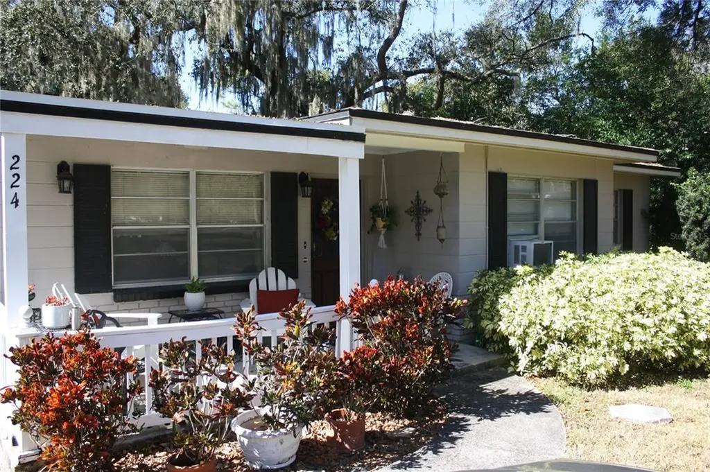 224 Inverness Avenue Temple Terrace FL 33617
