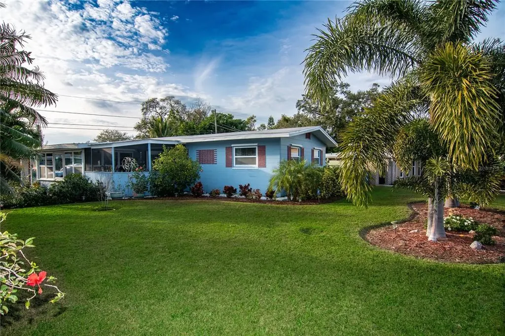 7401 13th Avenue N St Petersburg FL 33710