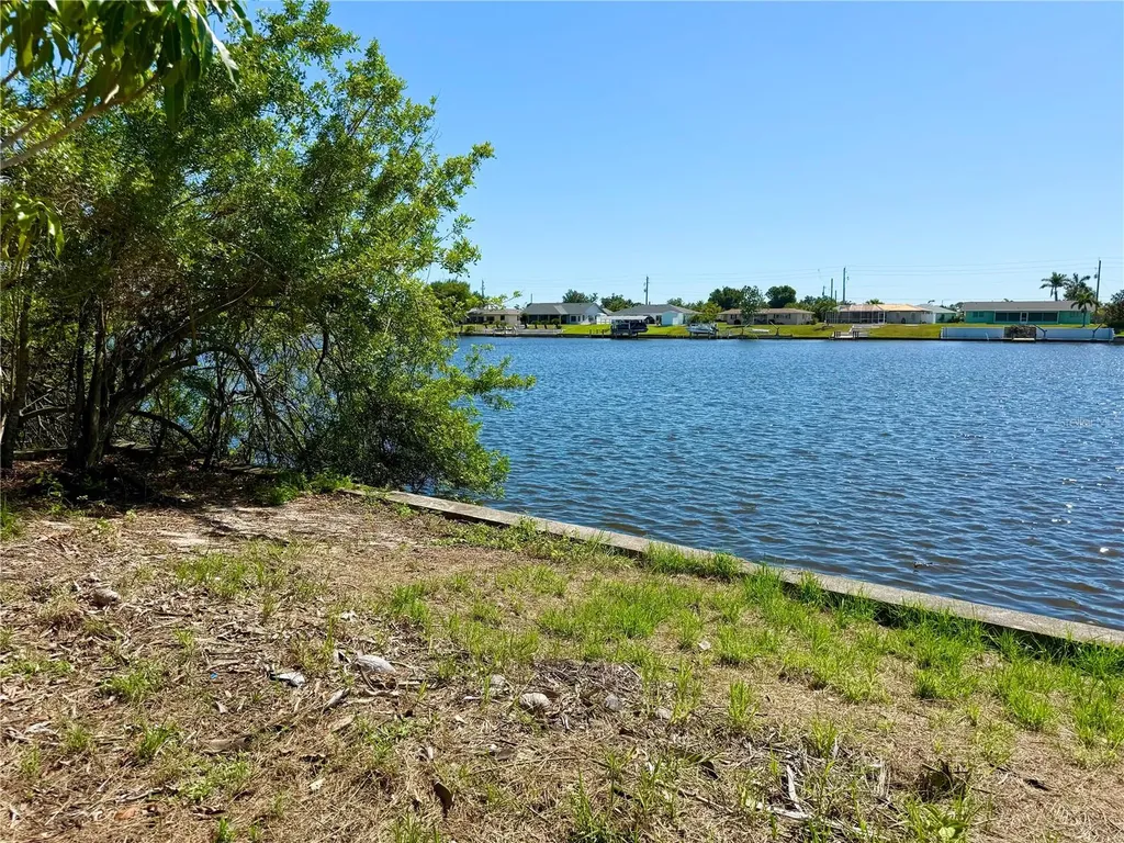 834 Ellicott Circle NW Port Charlotte FL 33952