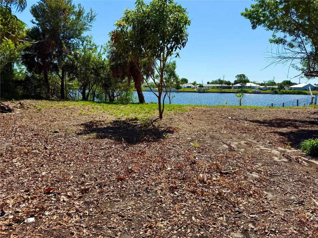 834 Ellicott Circle NW Port Charlotte FL 33952