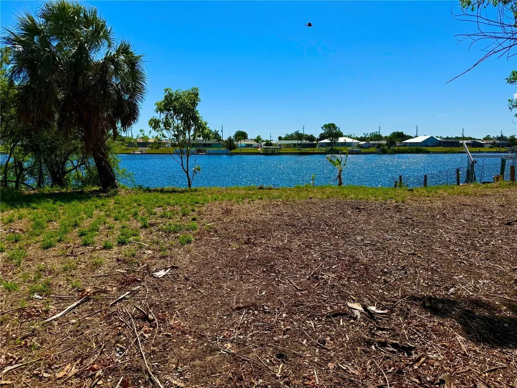 834 Ellicott Circle NW Port Charlotte FL 33952