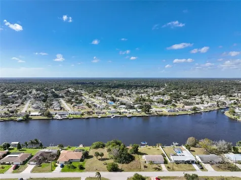 834 Ellicott Circle NW Port Charlotte FL 33952