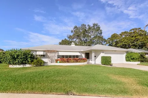 1906 Clearview Lake Drive Clearwater FL 33755