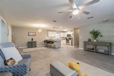 26 Violet Street Plant City FL 33563