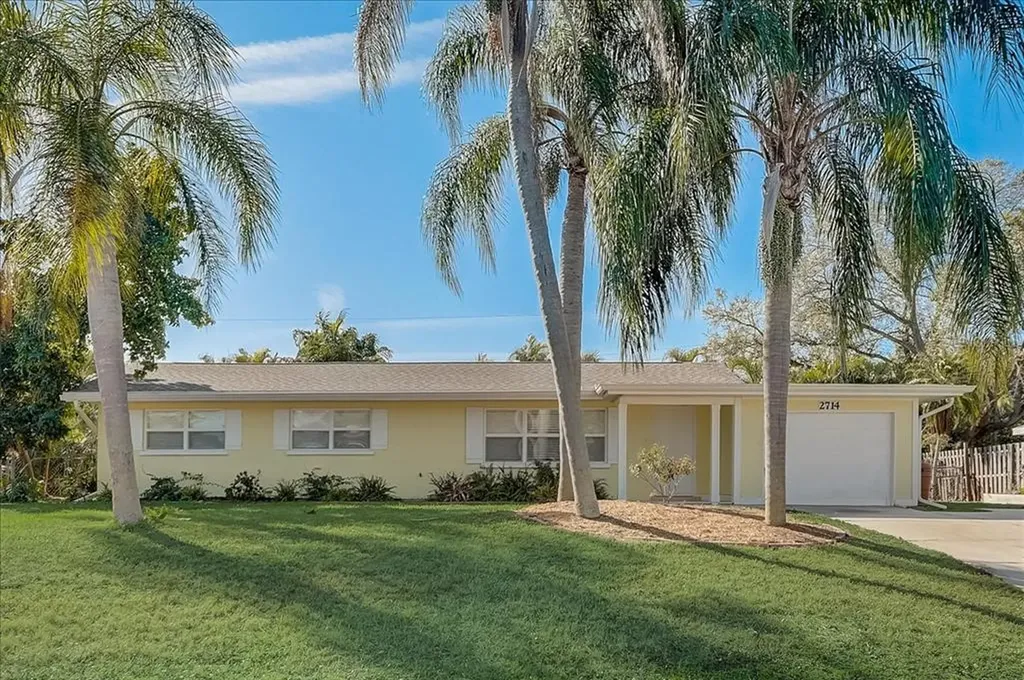 2714 Grove Street Sarasota FL 34239