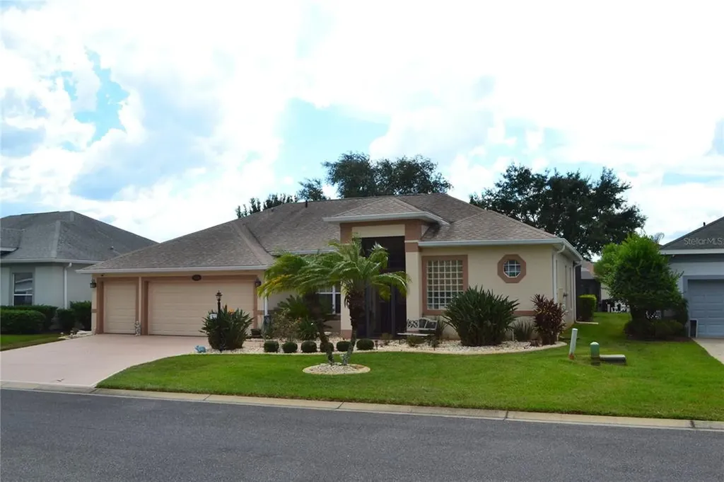 24130 Peekskill Street Leesburg FL 34748