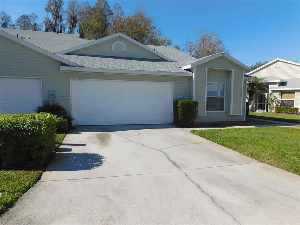 1639 Send Way Lutz FL 33549