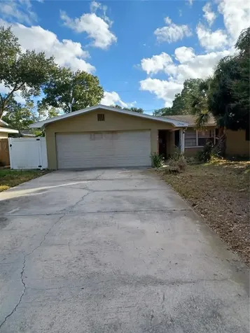 13584 Periwinkle Avenue Seminole FL 33776