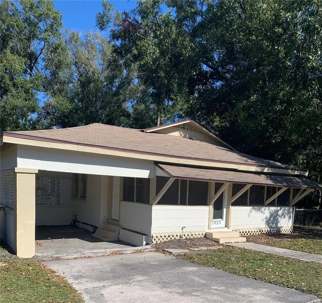 1925 W Highland Street Lakeland FL 33815