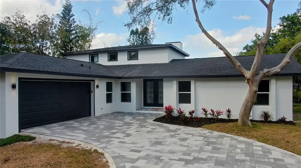 9068 Baywood Park Drive Seminole FL 33777