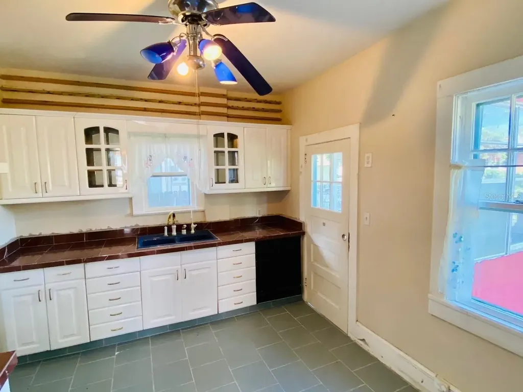 415 Braddock Avenue Daytona Beach FL 32118