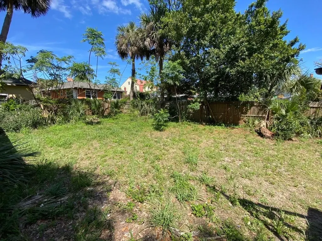 415 Braddock Avenue Daytona Beach FL 32118