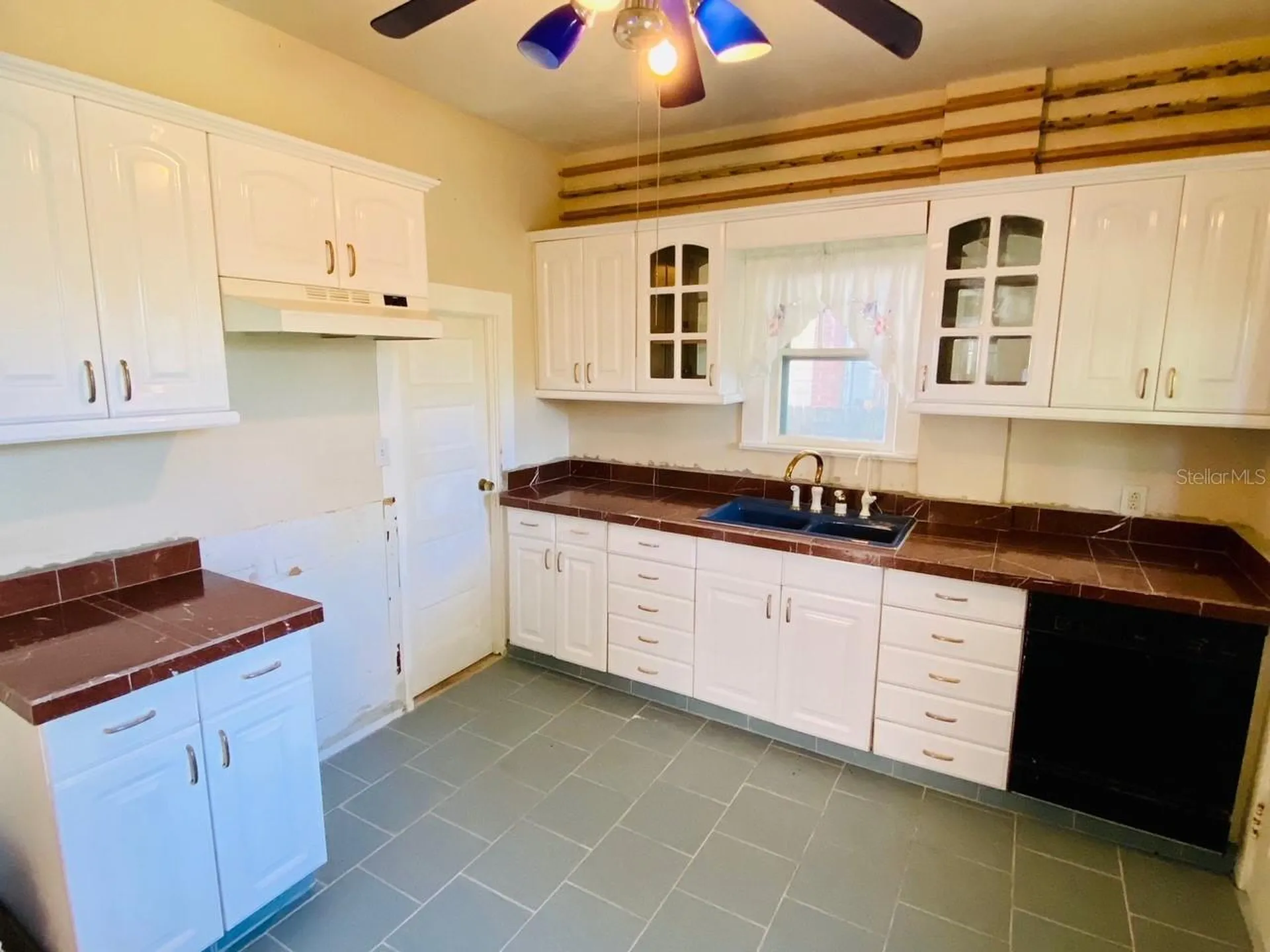 415 Braddock Avenue Daytona Beach FL 32118