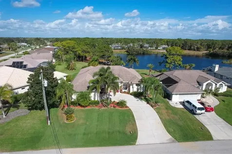 4 Sportsman Terrace Rotonda West FL 33947