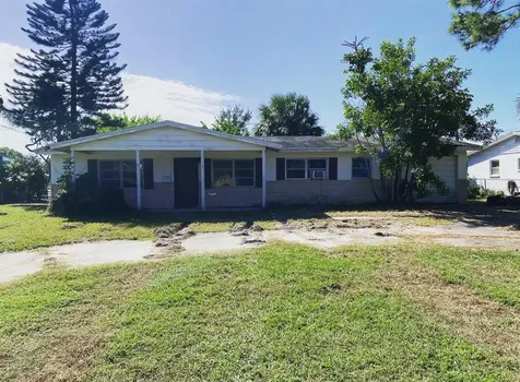 1464 83rd Avenue N St Petersburg FL 33702