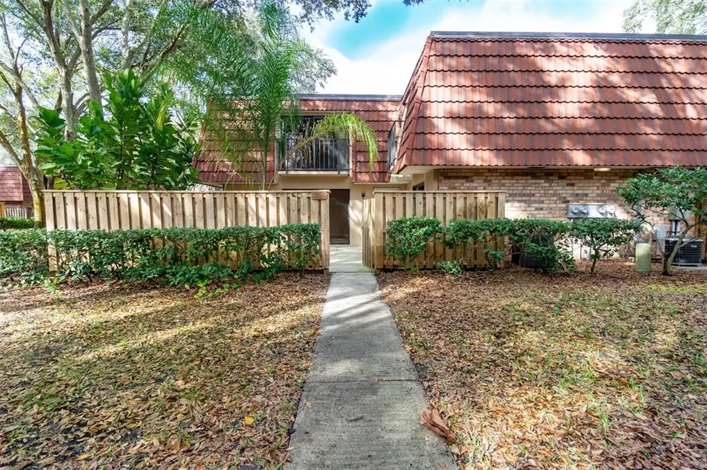 2724 11th Court Palm Harbor FL 34684