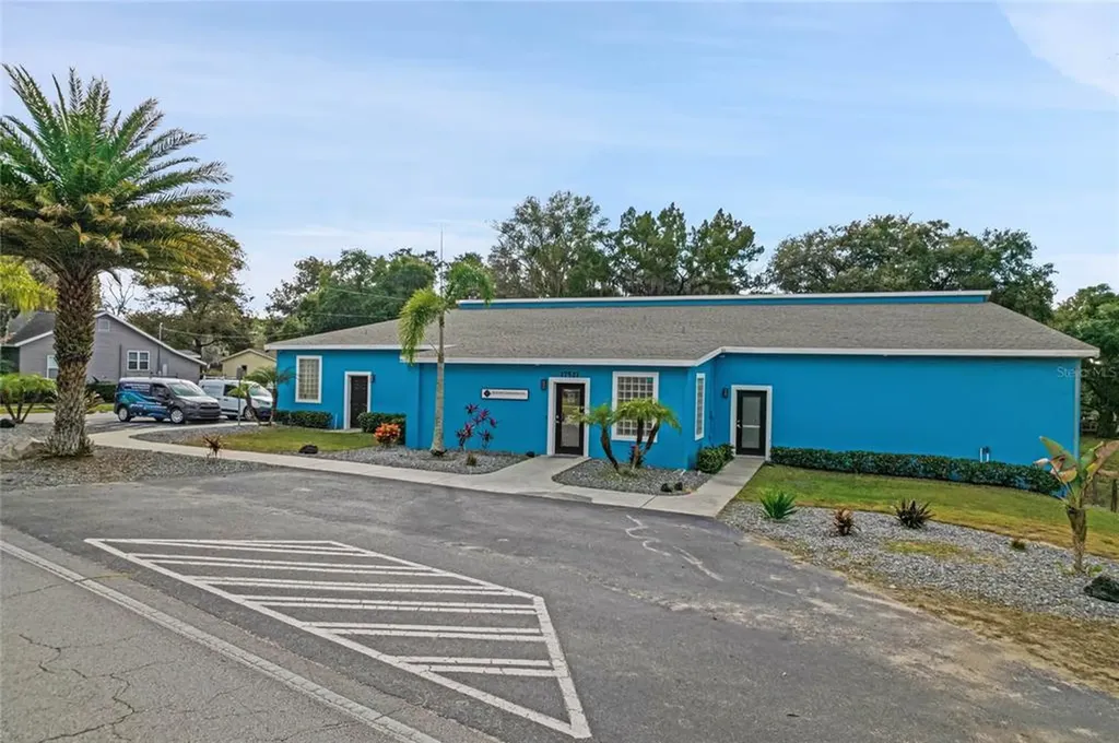 17521 County Road 455 Montverde FL 34756