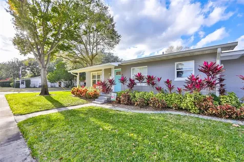 575 Northmoor Avenue N St Petersburg FL 33702