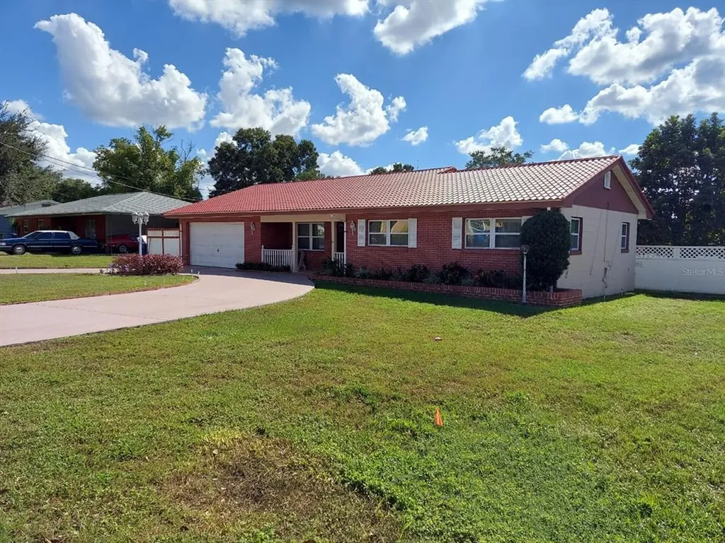 1358 Avenue S NW Winter Haven FL 33881