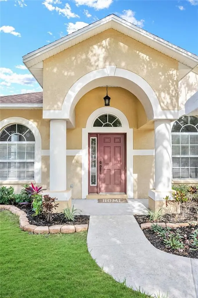 2524 Wheeler Groves Drive Seffner FL 33584