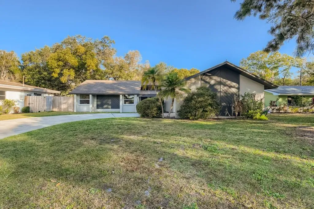 2260 Barbara Drive Clearwater FL 33764