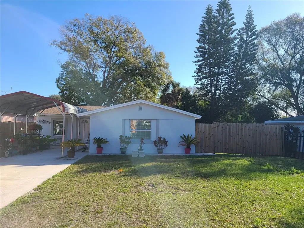 7503 N Tampania Avenue Tampa FL 33614