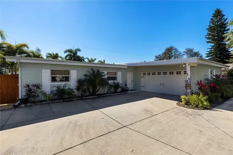 6901 S Shore Drive S South Pasadena FL 33707