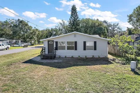 16138 2nd Street Umatilla FL 32784