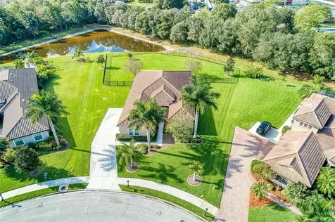 348 165th Court NE Bradenton FL 34212