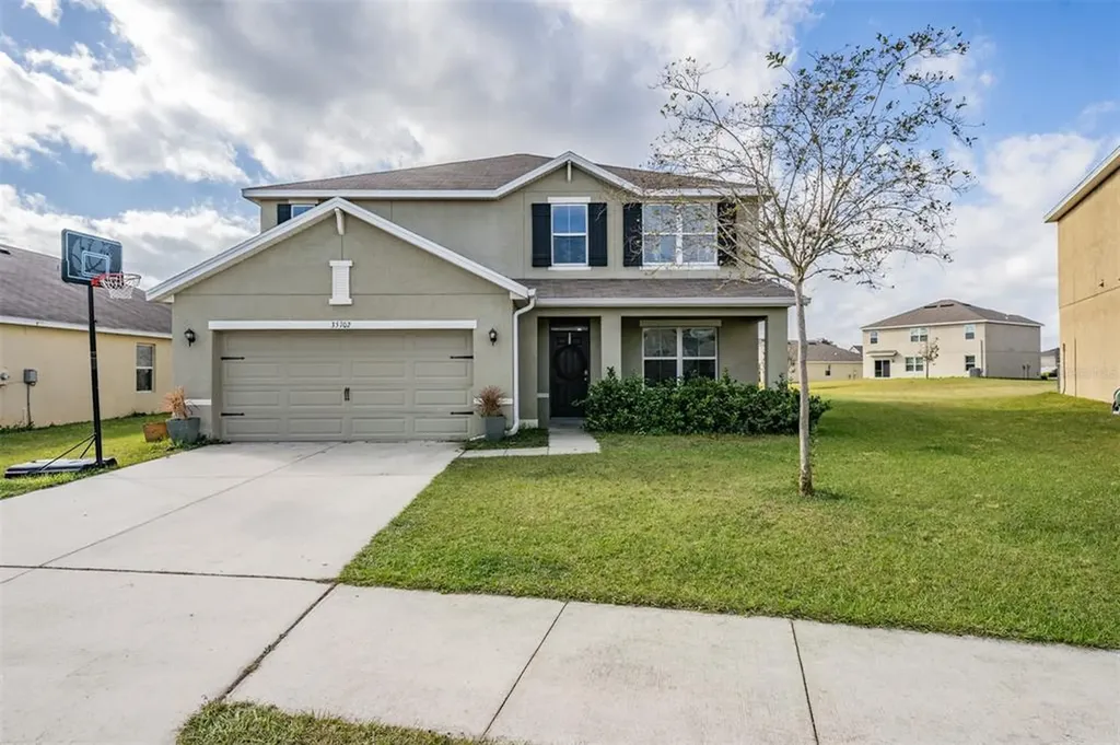 35702 Jenny Lynne Circle Zephyrhills FL 33541