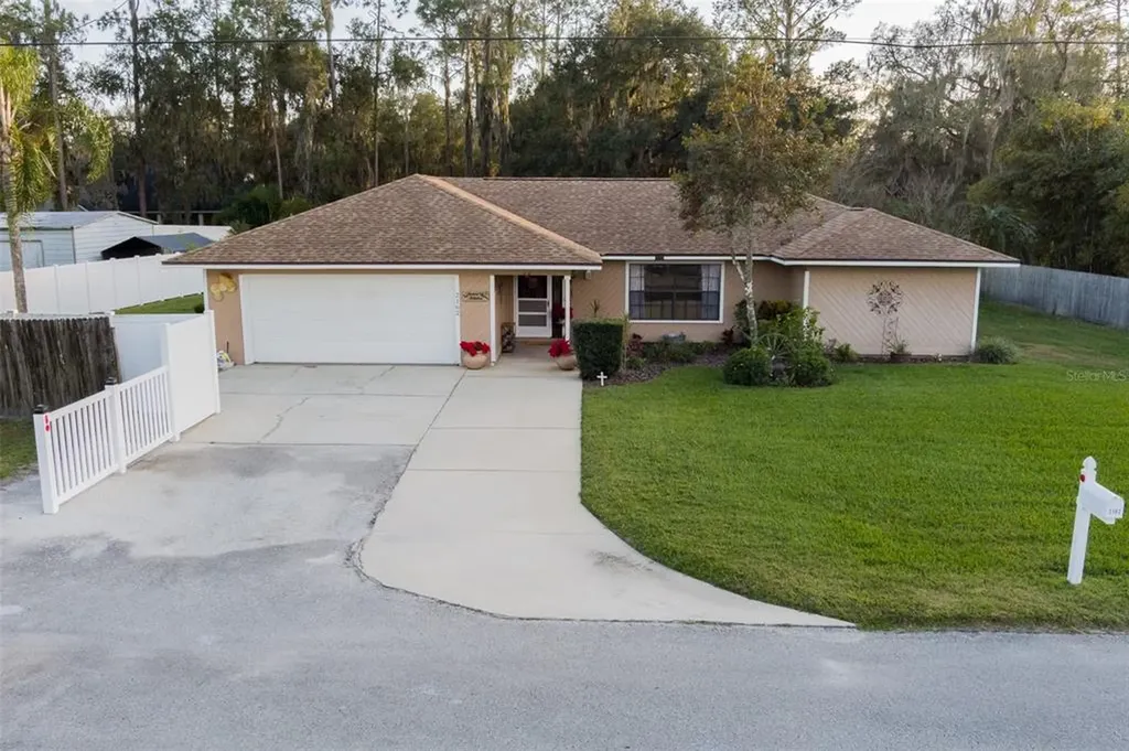 2162 Gandy Lane Lakeland FL 33811