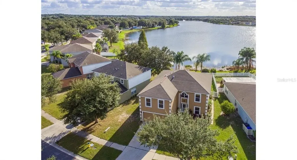 12757 Lake Vista Drive Gibsonton FL 33534